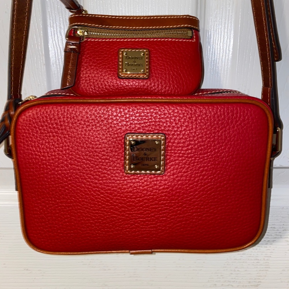 NWOT Dooney and Bourke cross body bundle!